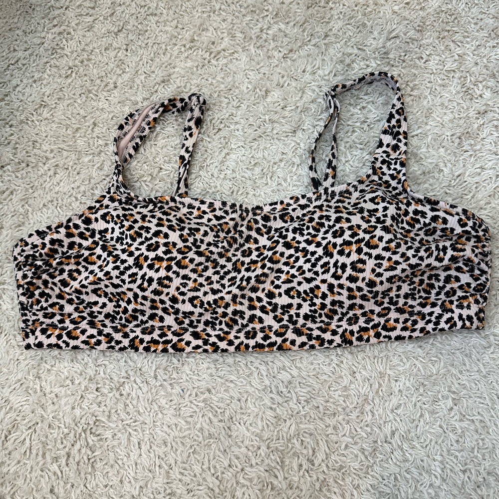 NWOT * Xhilaration Cheetah Print Swim Top in Size 22W